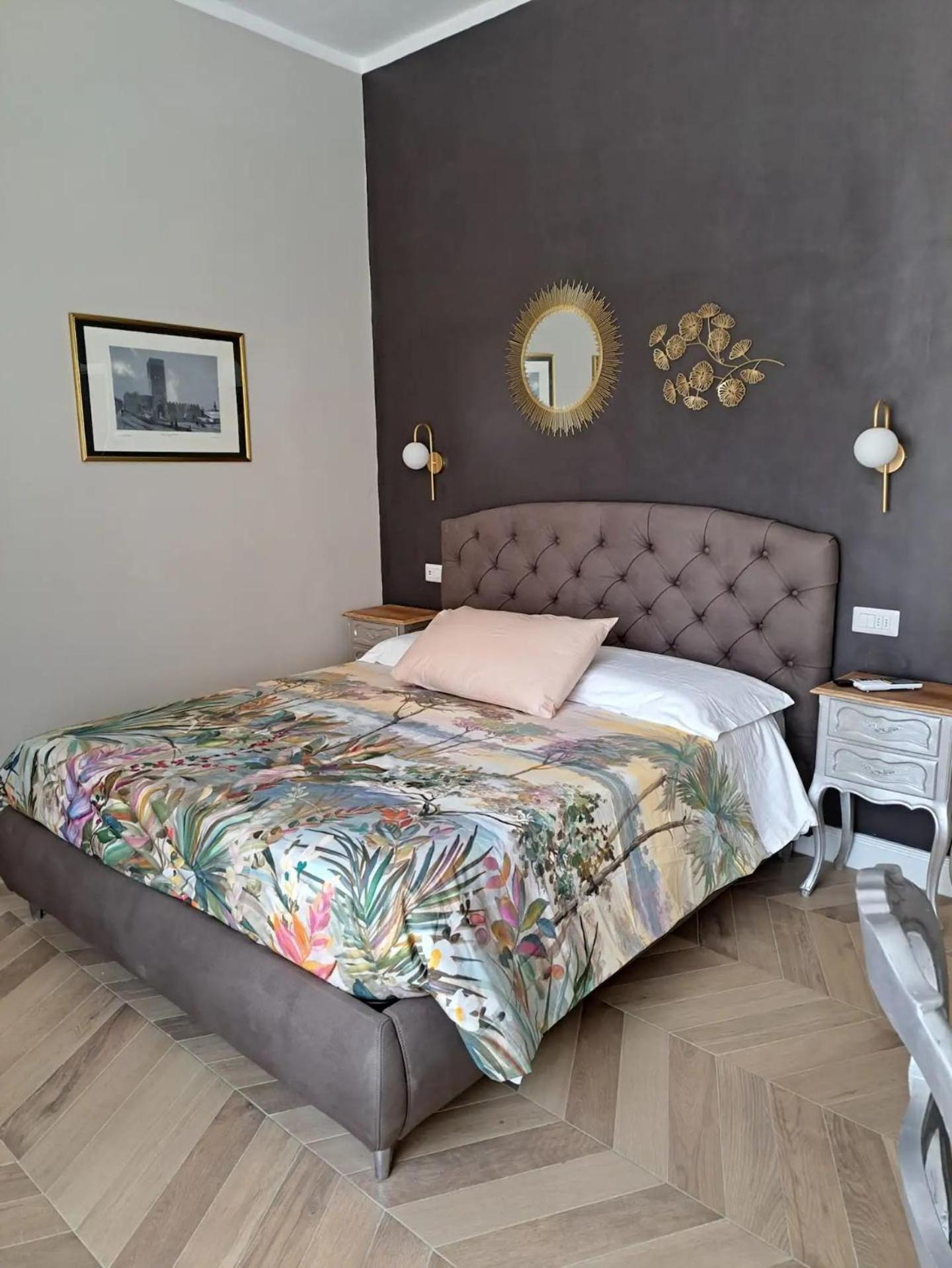 Апартаменты Dellarobbia Sunny Corner - Relax & Charme Флоренция Экстерьер фото
