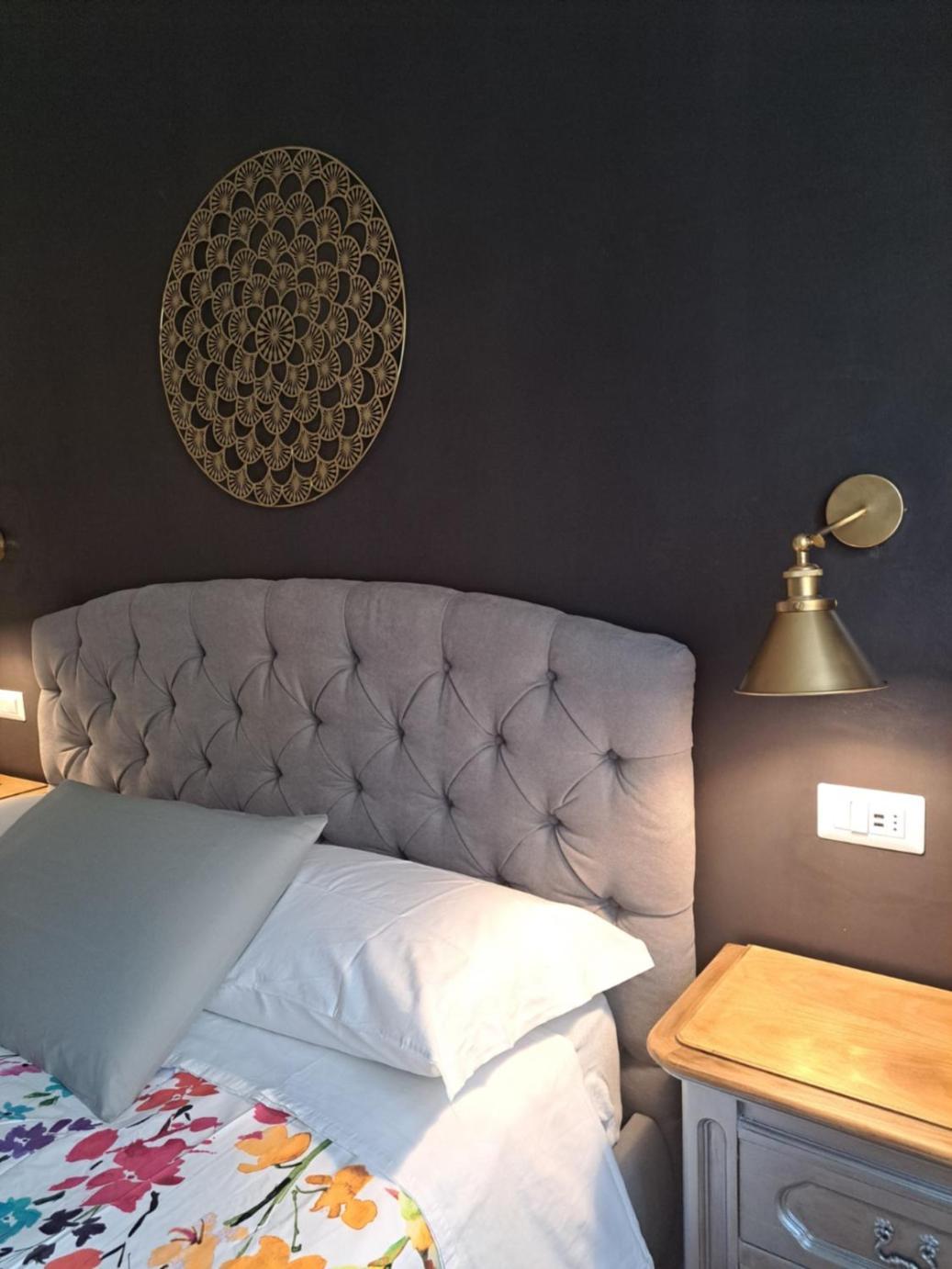 Апартаменты Dellarobbia Sunny Corner - Relax & Charme Флоренция Экстерьер фото